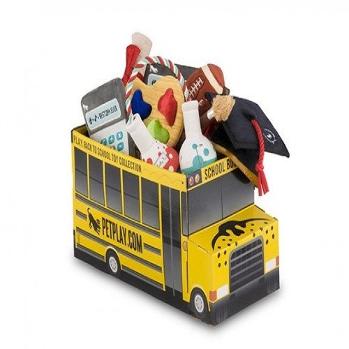 Kit PLAY Pet Lifestyle com 15 brinquedos de pelúcia multicoloridos para a volta às aulas.