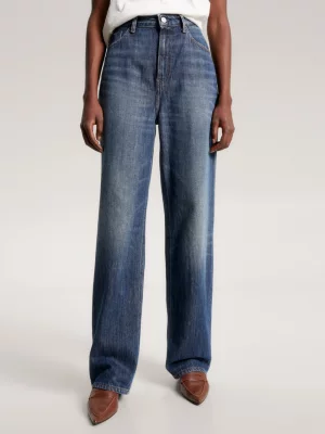 Calça jeans reta de cintura alta e modelagem relaxada