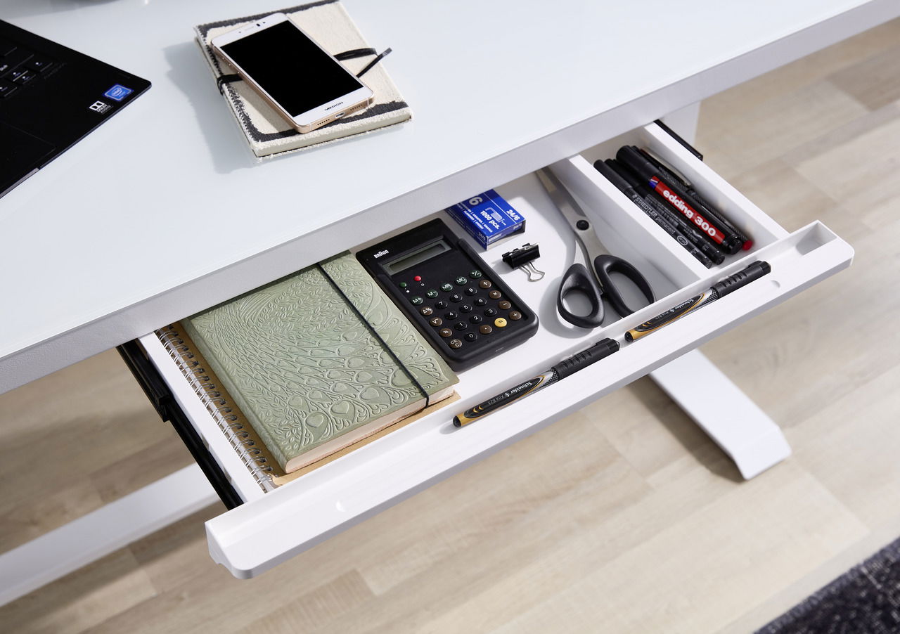 E-Serie E-Schreibtisch E-STYLE