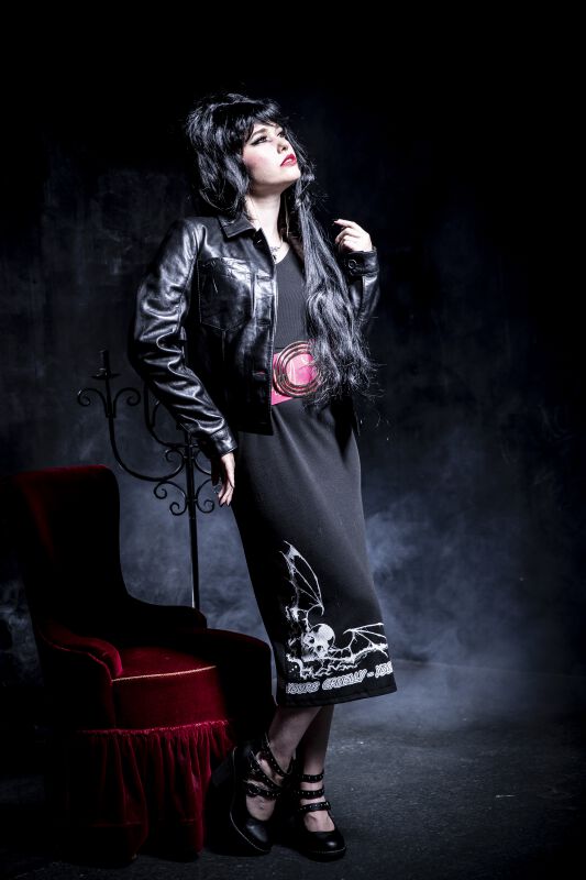 Gothicana X Elvira - Robe avec ceinture & sac | Gothicana by EMP Robe mi-longue