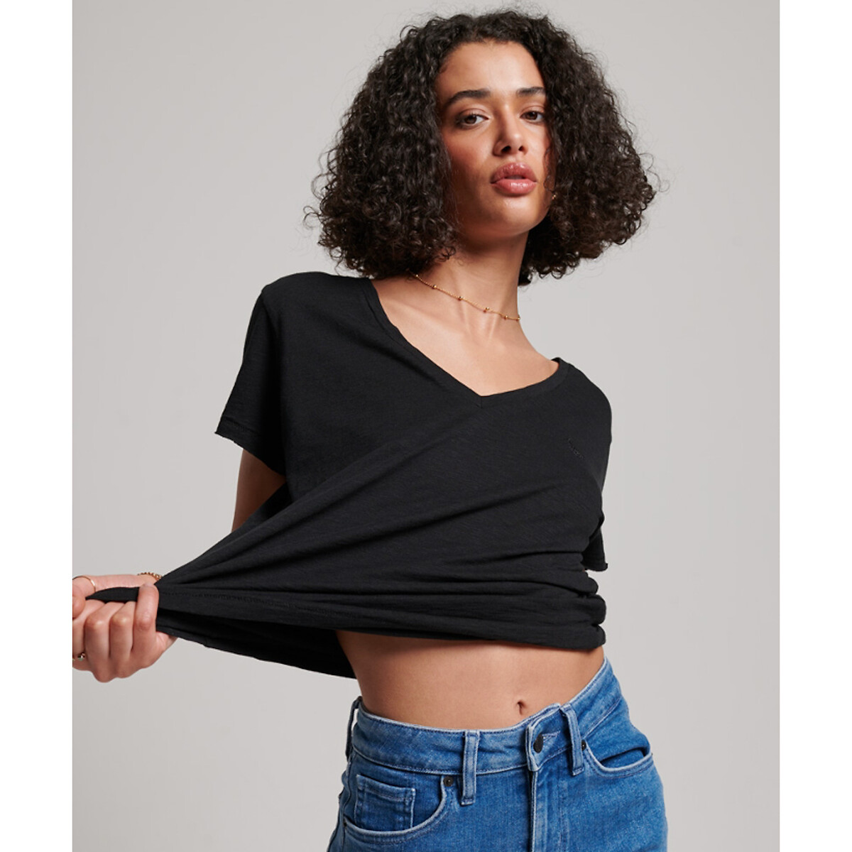 SUPERDRY<br>Camiseta lisa com decote em V