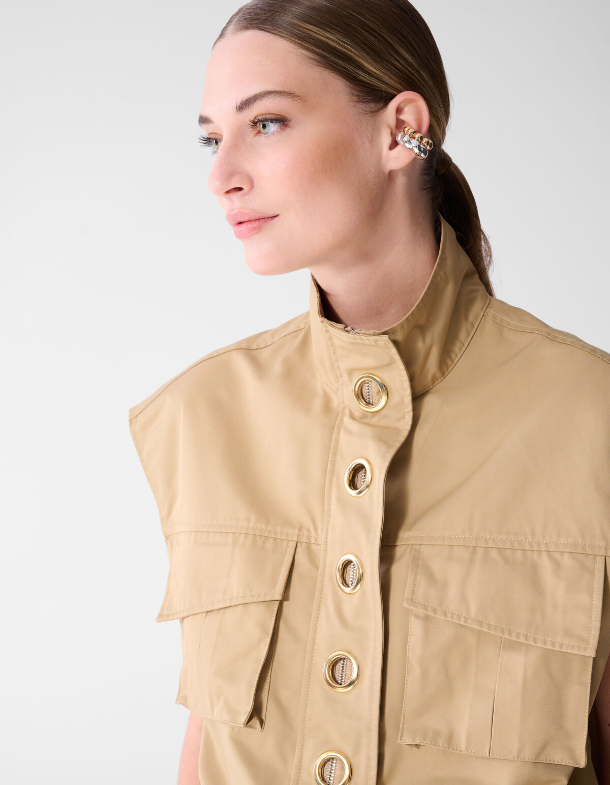 Eyelet Sleeveless Jack Camel