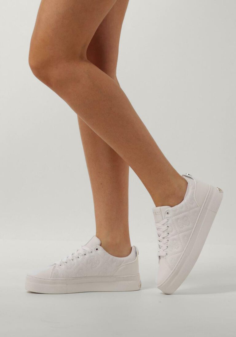 GUESS witte guess lage sneakers gianele