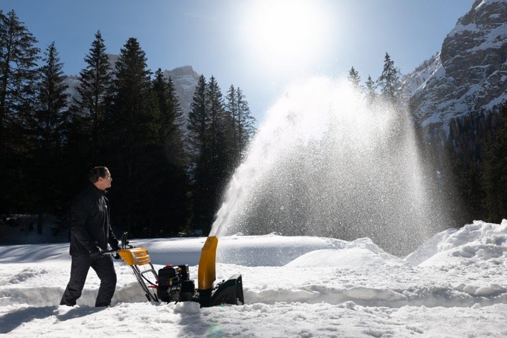 STIGA ST 5262 P Benzin-Schneefräse, 62cm Räumbreite, 50cm Schneetiefe, Scheinwerfer