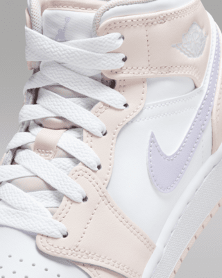 Air Jordan 1 Mid Older Kids' Shoes