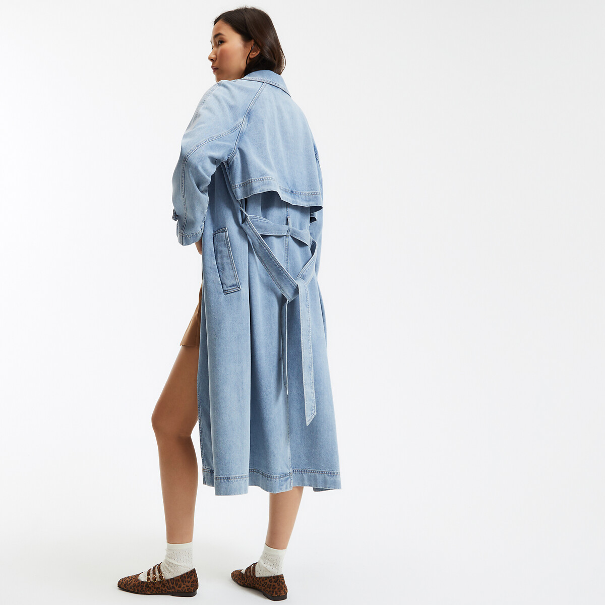 COLEÇÕES LA REDOUTE<br>Trench coat longo com fechamento por botões em jeans macio