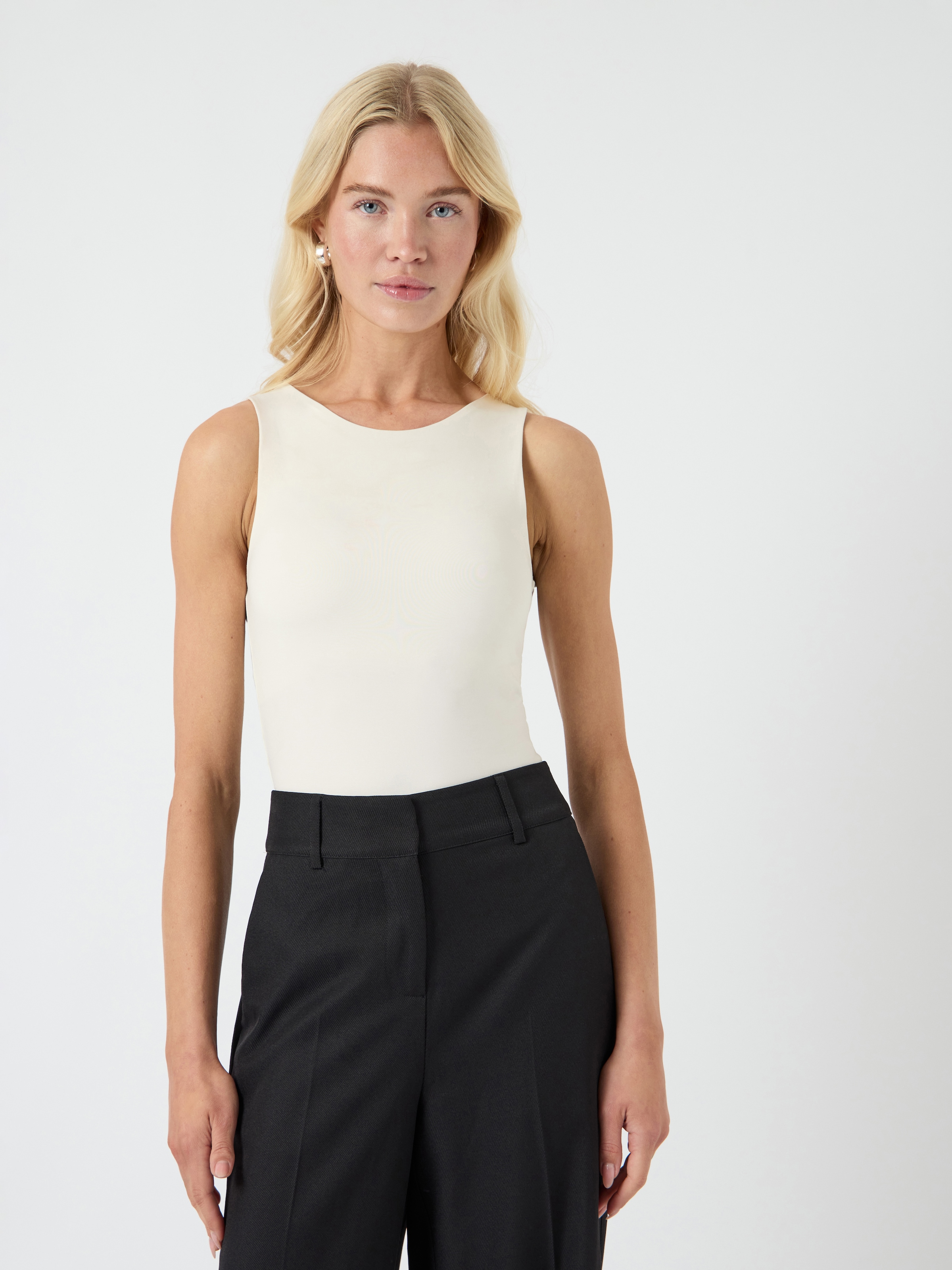Y.A.S Body »YASRUBY SL BODY S. NOOS«