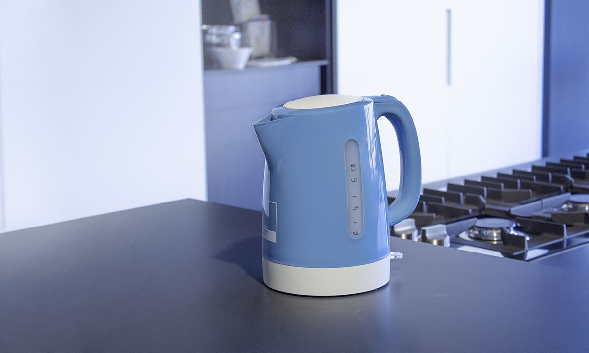 PANTONE Deep Ocean Wasserkocher 1,7 L