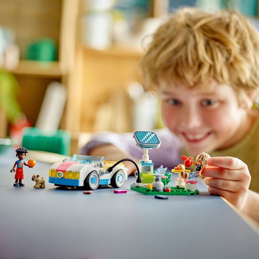 LEGO Friends Elbil Og Ladestander - 42609