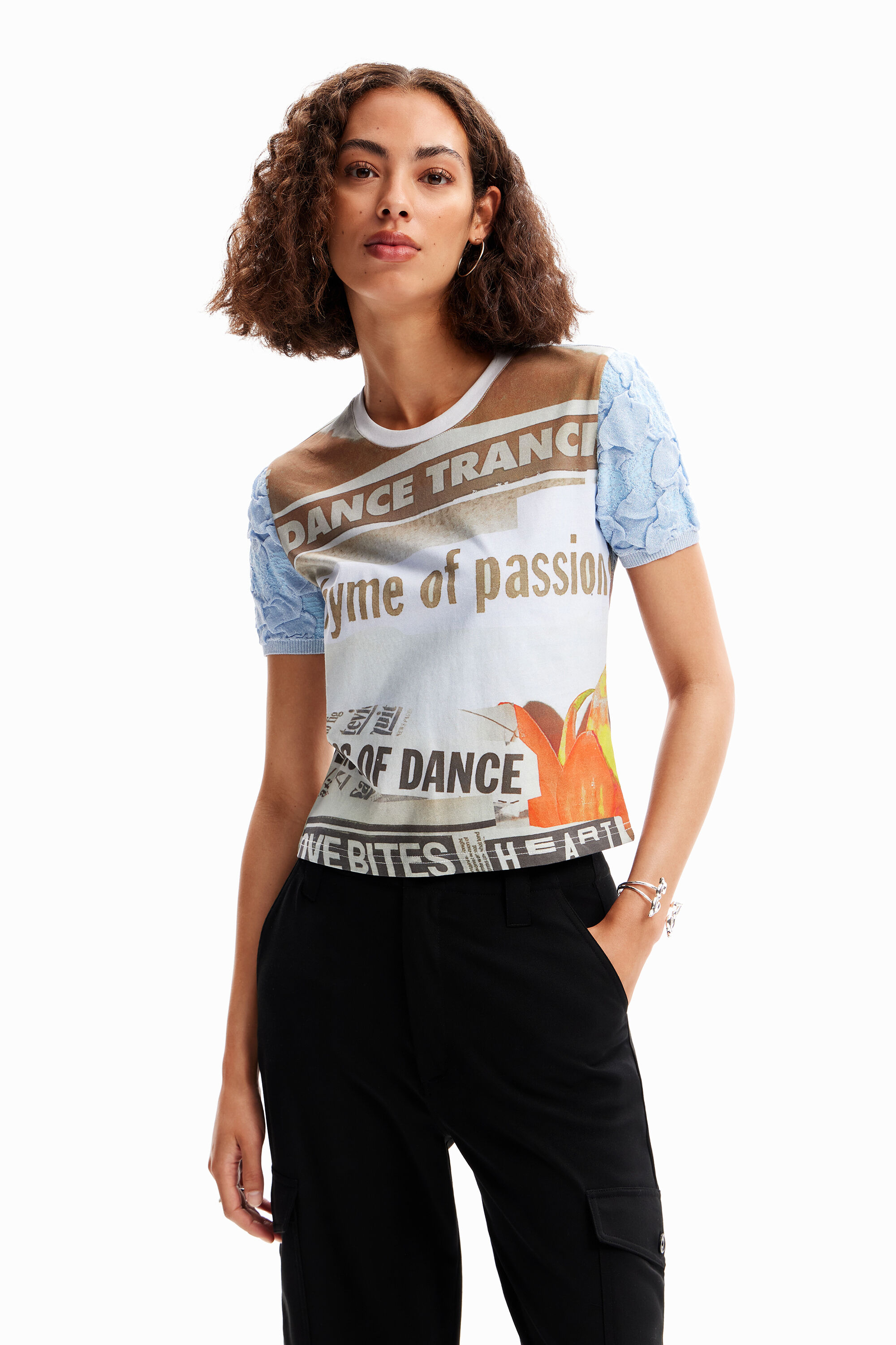 T-shirt texturé journal