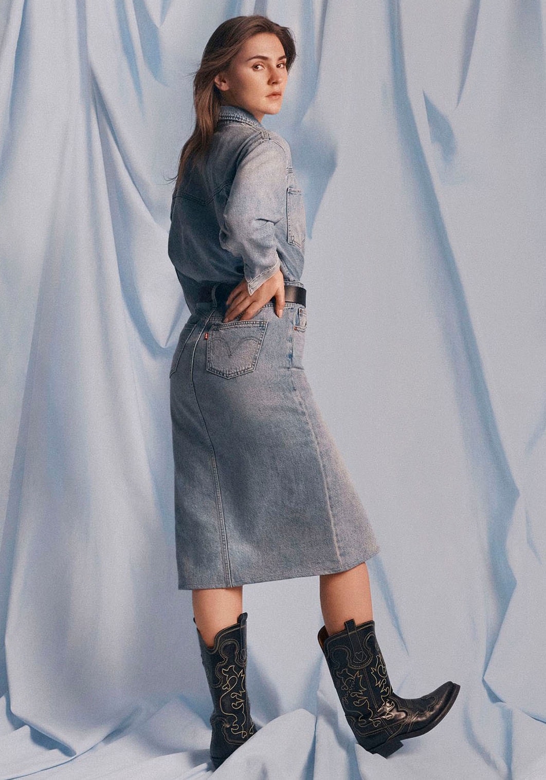 Levi's® Jeanskleid »WESTERN DENIM MID« Denim-Midi-Hemdkleid