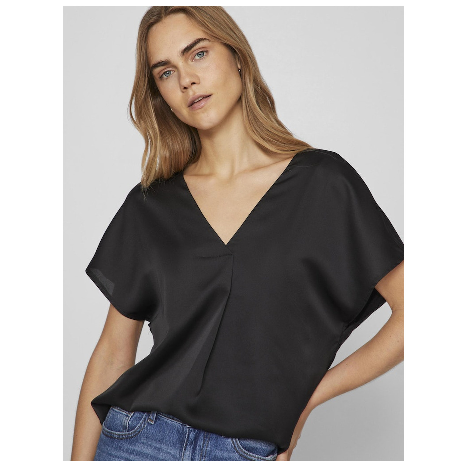 Vila VIELLETTE V-NECK S/S SATIN TOP