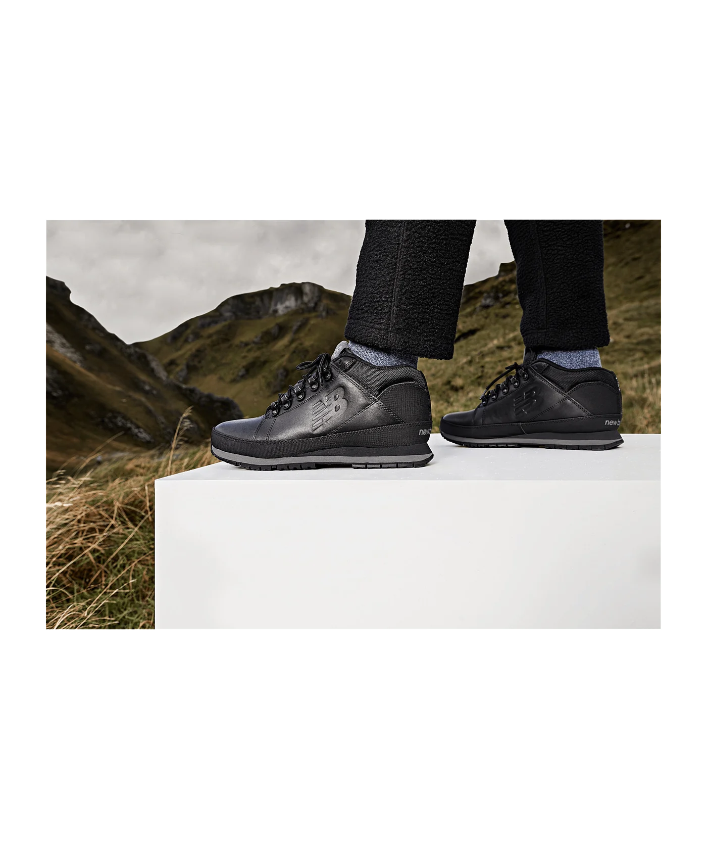 New Balance 754 Schwarz FLLK