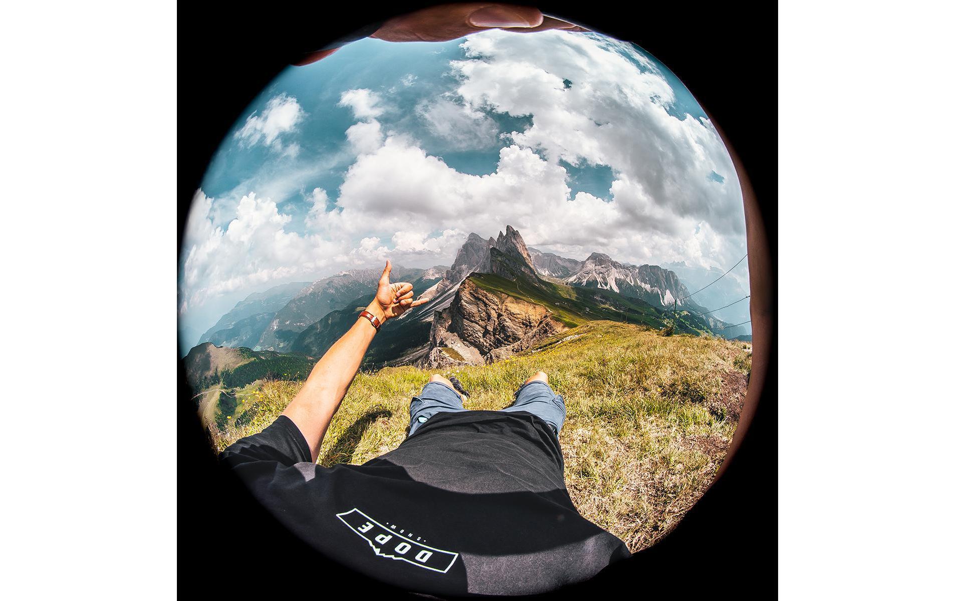 Festbrennweite 4 mm F/2.8 Fisheye – MFT<br>Fisheye-Objektiv mit einzigartigem 210°-Sichtwinkel