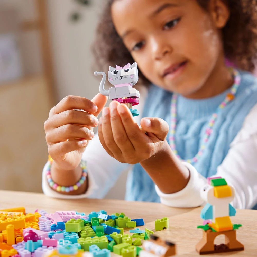 LEGO®CLASSIC 11034 - LES ANIMAUX DE COMPAGNIE CREATIFS
