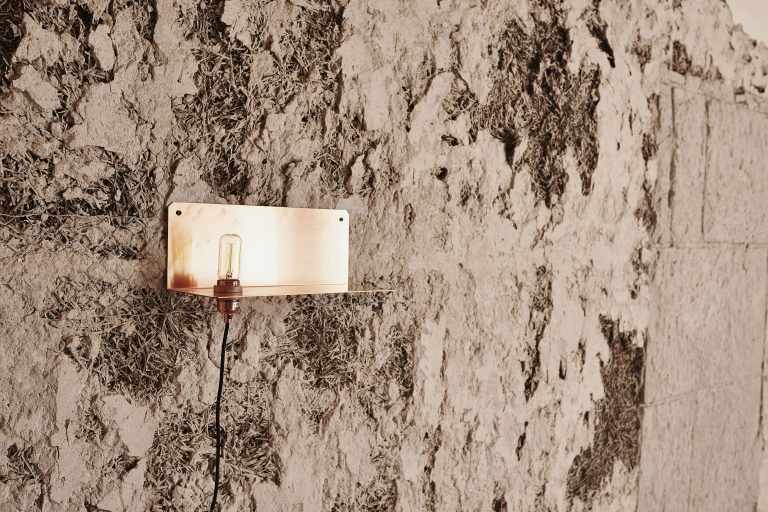 Frama 90° wandlamp messing
