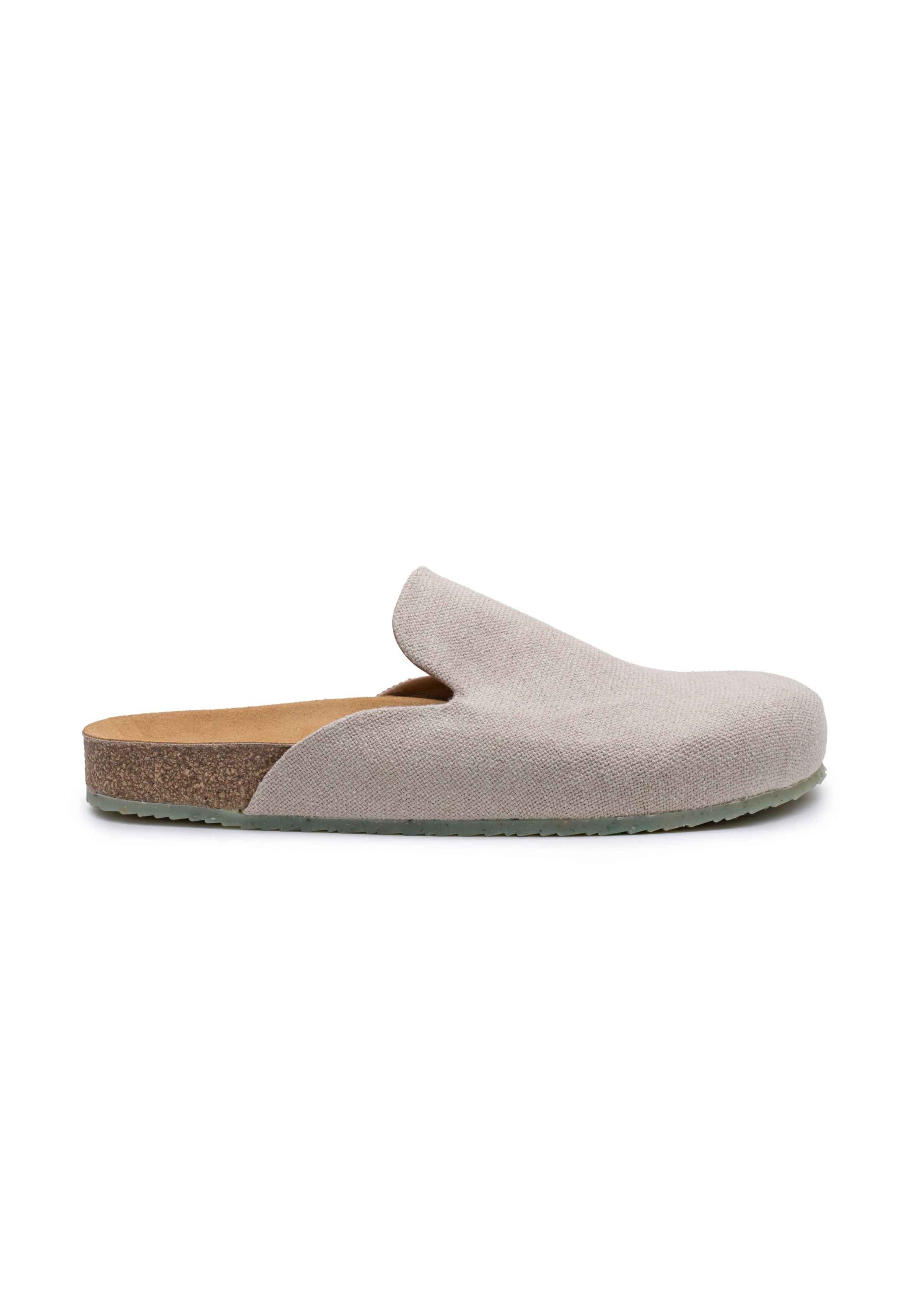 Zouri from the Ocean Clogs Atlantic Natural - vegan