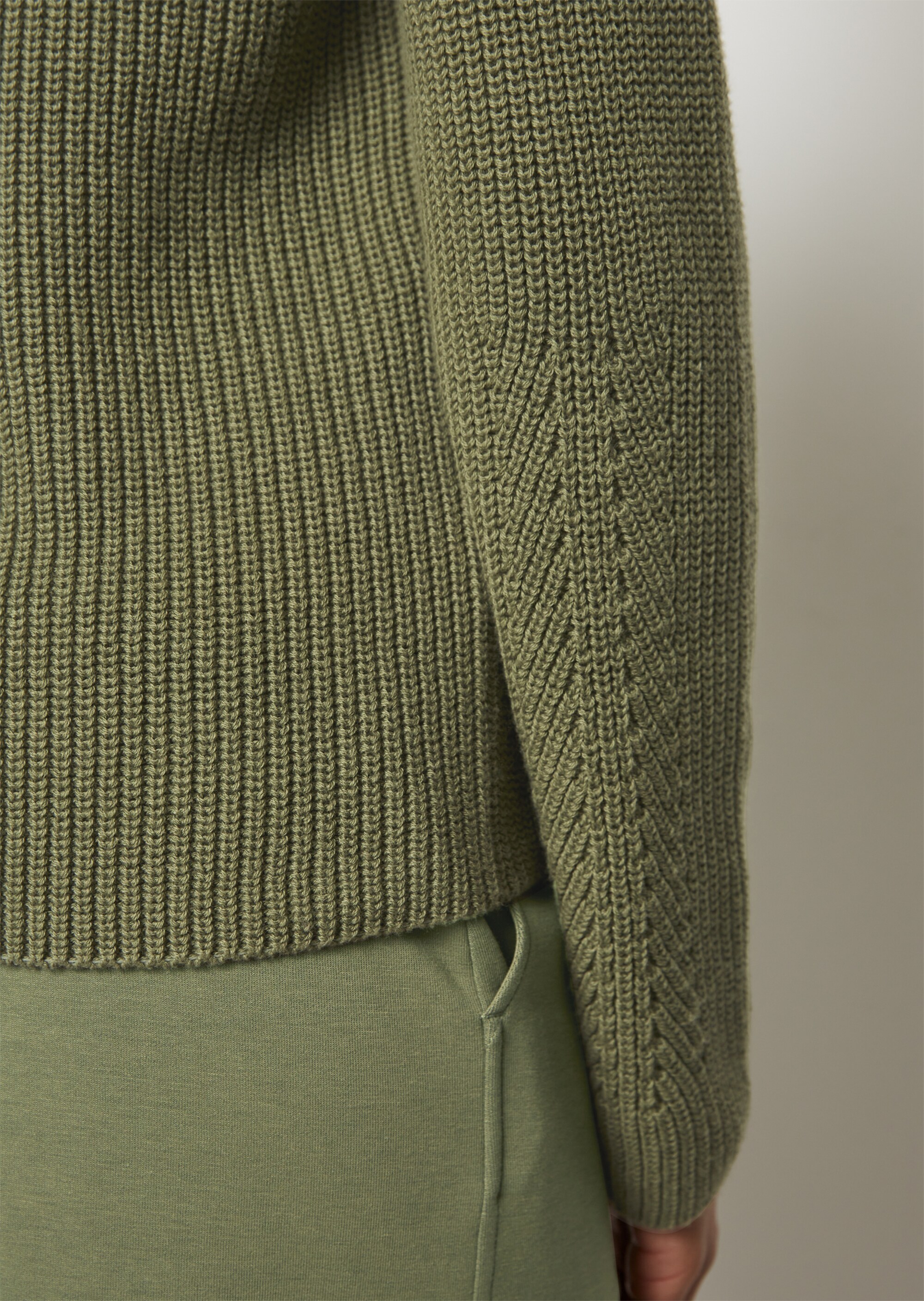 V-Neck-Strickpullover relaxed aus softem Baumwoll-Garn