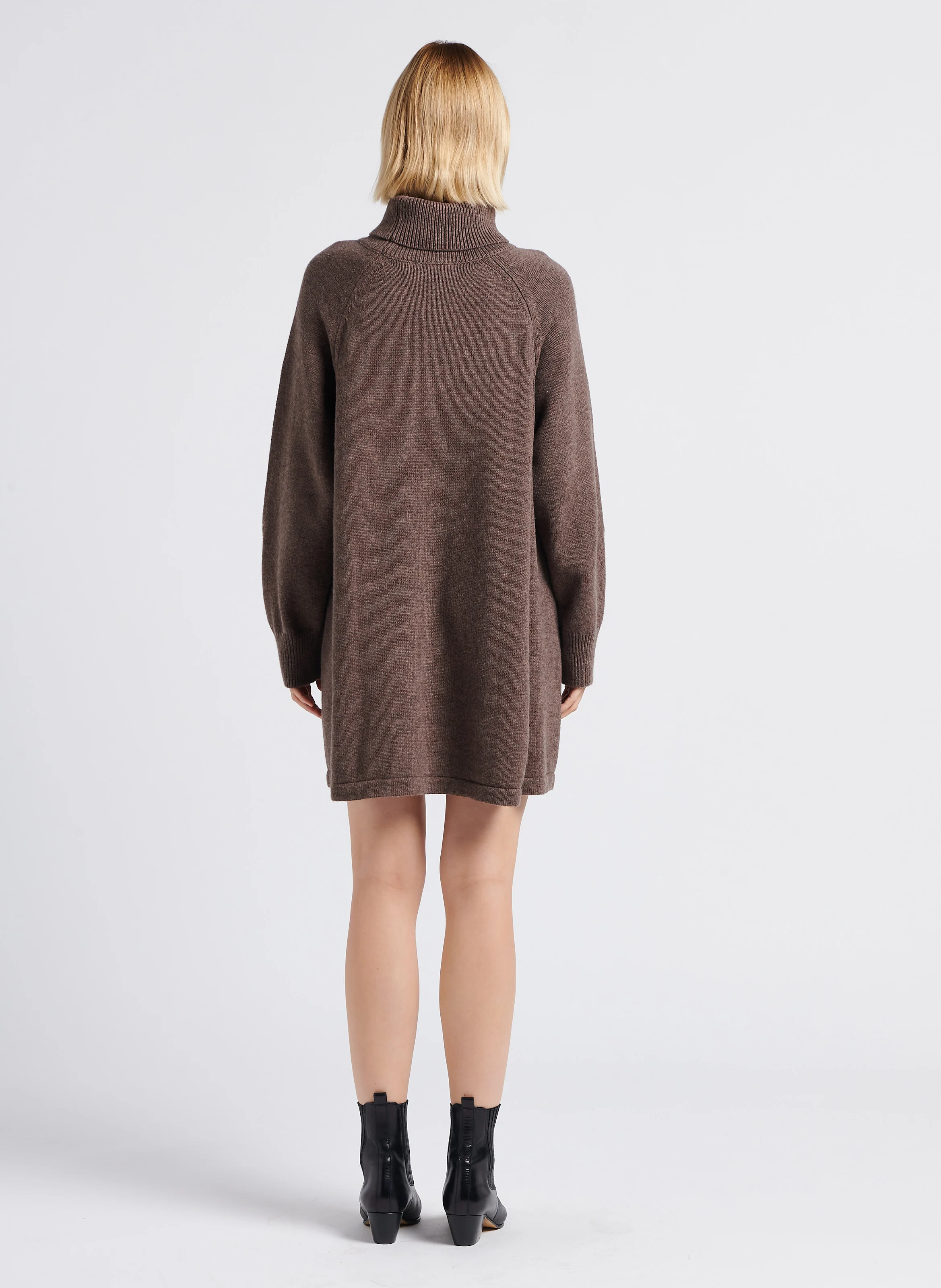 MEDEE - Robe courte col roulé en laine et coton | Marron