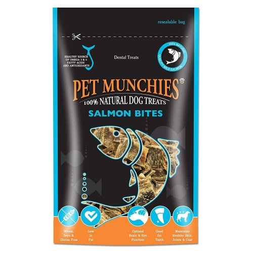 Pacote com 8 unidades de petiscos para cães com sabor de salmão, sabor natural.
