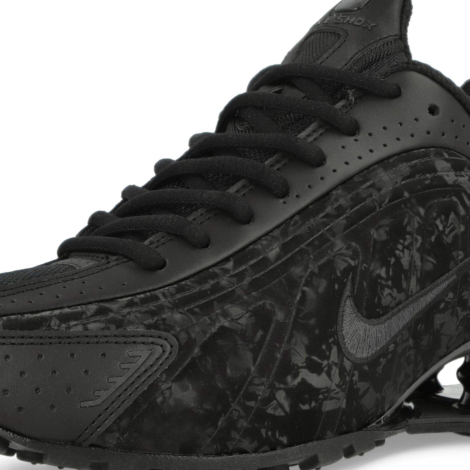 Nike<br>W Shox R4