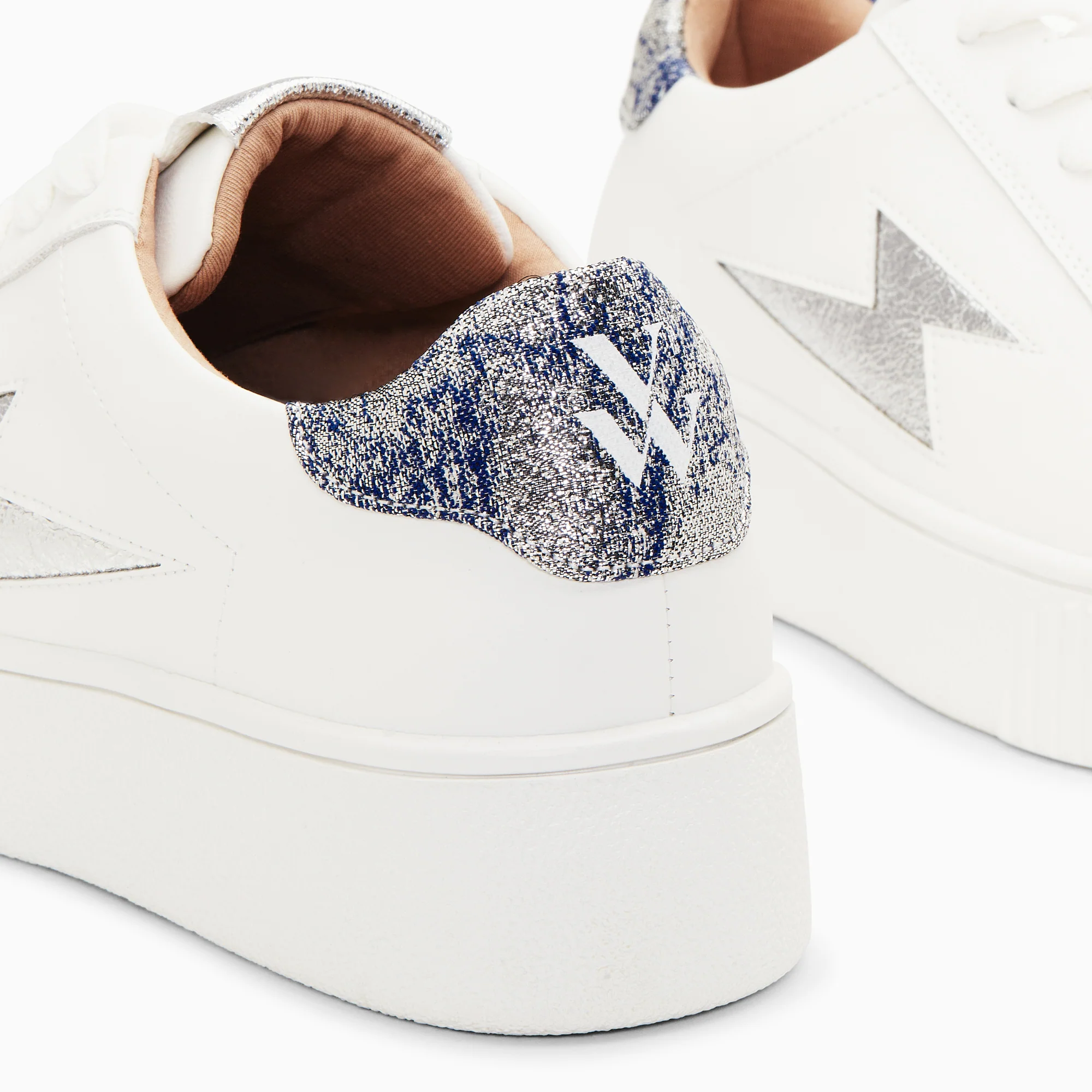 Sneakers-Baskets éclair Joy blanc et argent à lacets