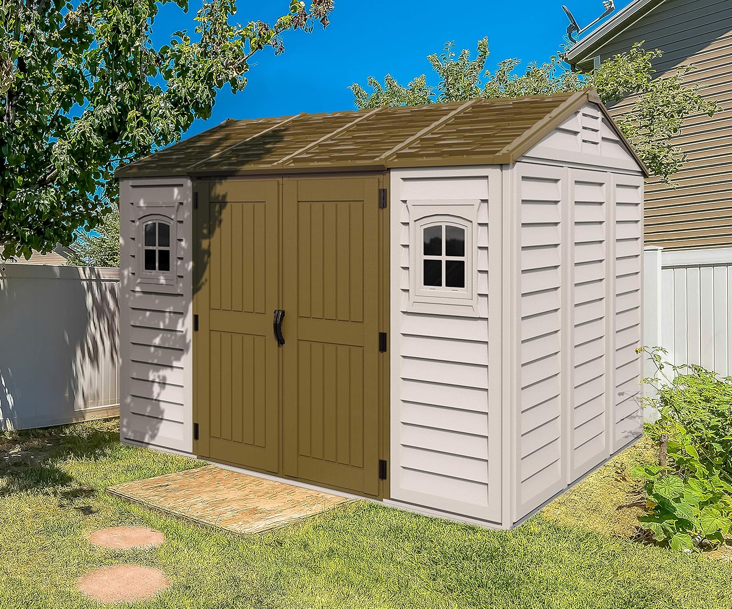 Duramax Apex 10.5 x 8 (7.64 m²) Kunststoff gerätehaus mit 2 festen Fenstern und Metallfundamentset, Allwetterlösung für den Außenbereich, zum Abstellen von Fahrrädern, Gerätehaus, Adobe & Brown