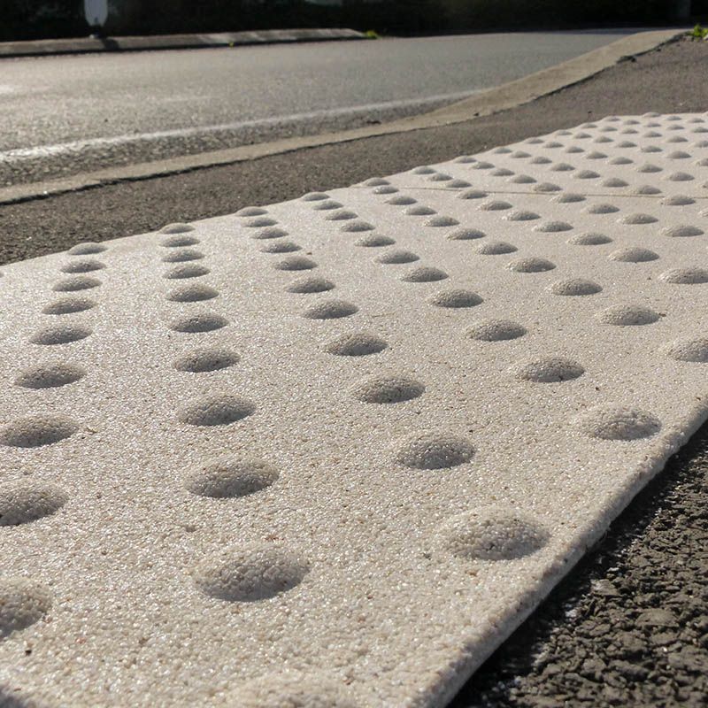 Dalle podotactile Granité - A coller - 400 x 600 mm - extérieur
