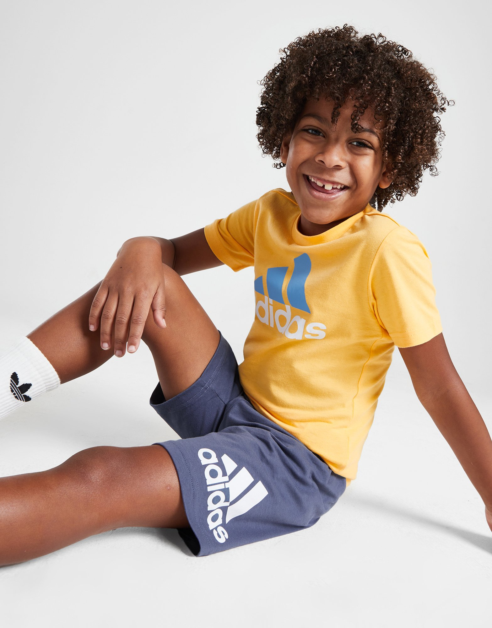 adidas Ensemble T-shirt/Short Badge of Sport Enfant