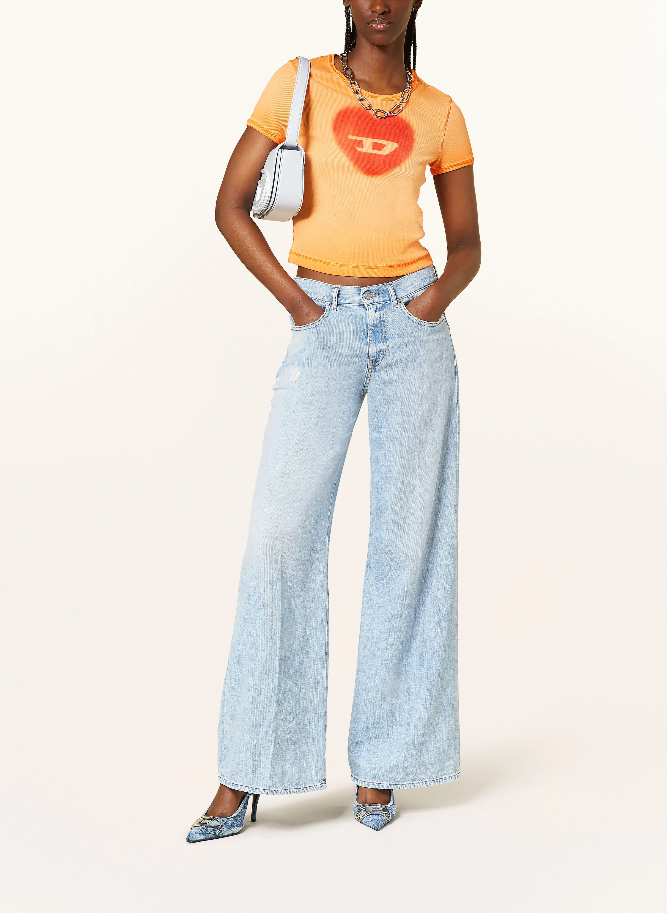 DIESEL Flared Jeans 1978 D-AKEMI
