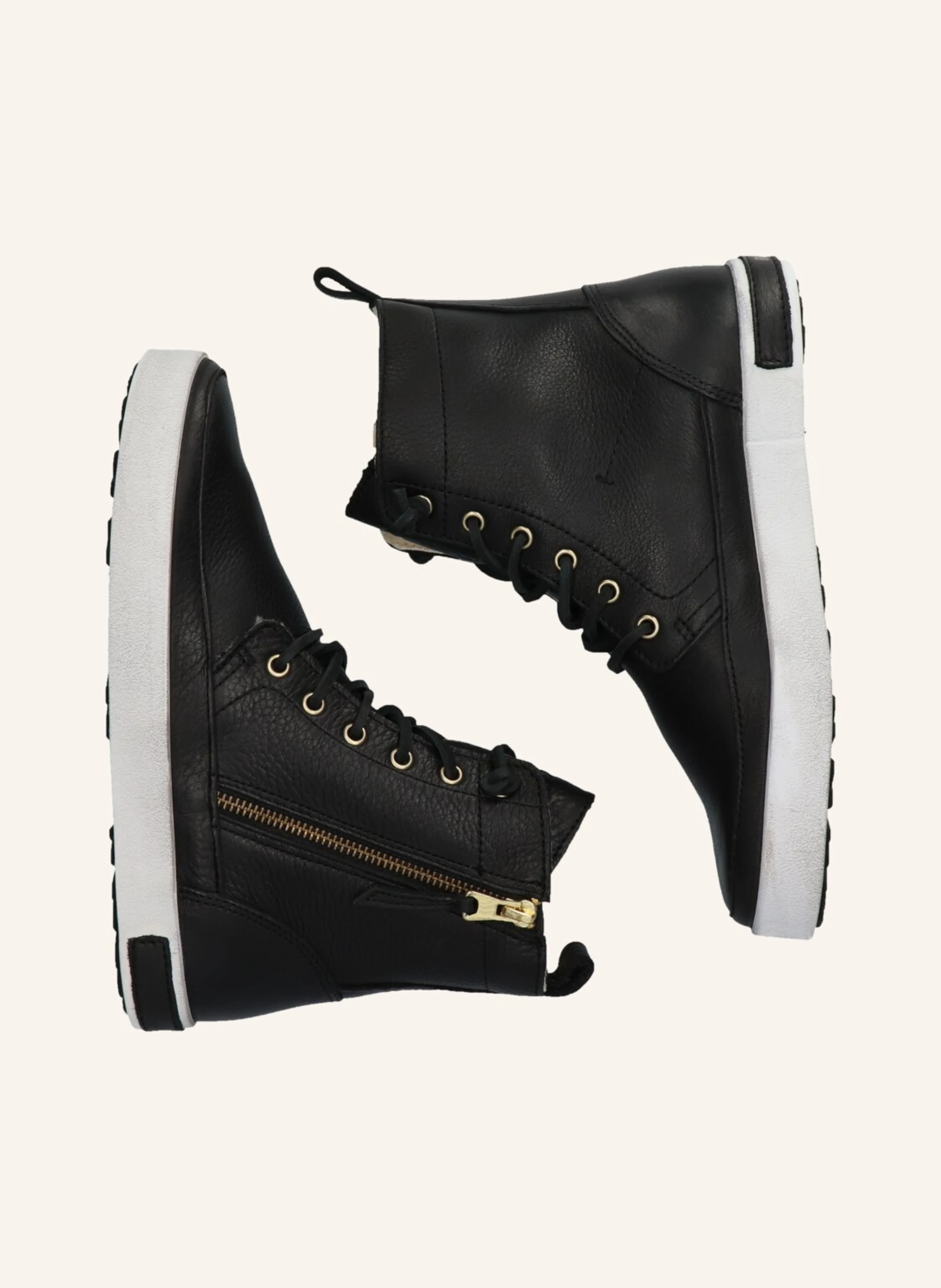 BLACKSTONE Originals