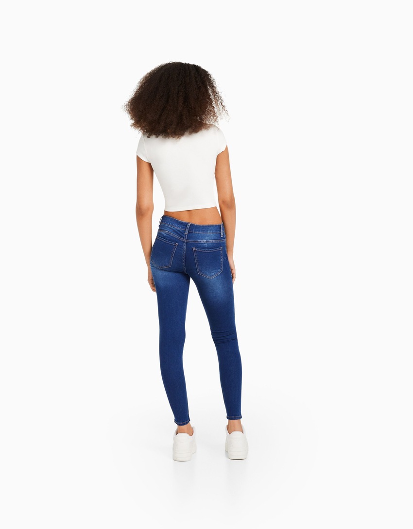 calça jeans skinny push-up