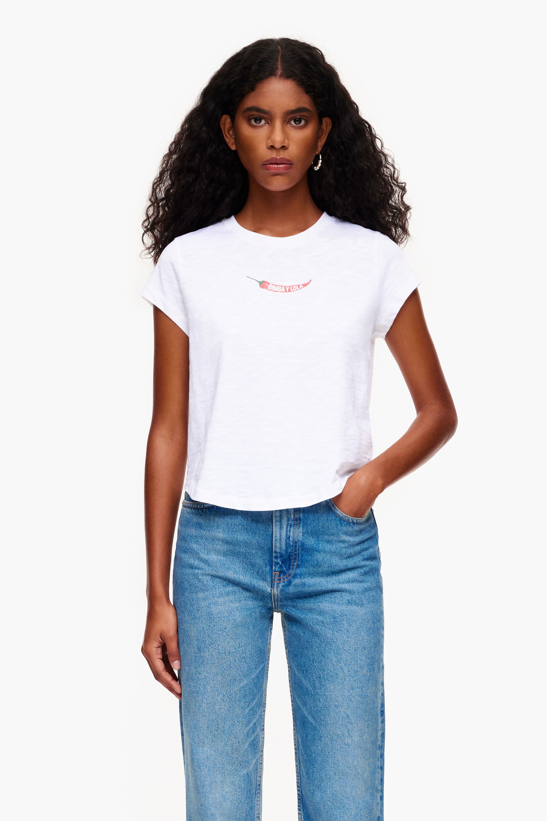 Camiseta com estampa de pimenta branca