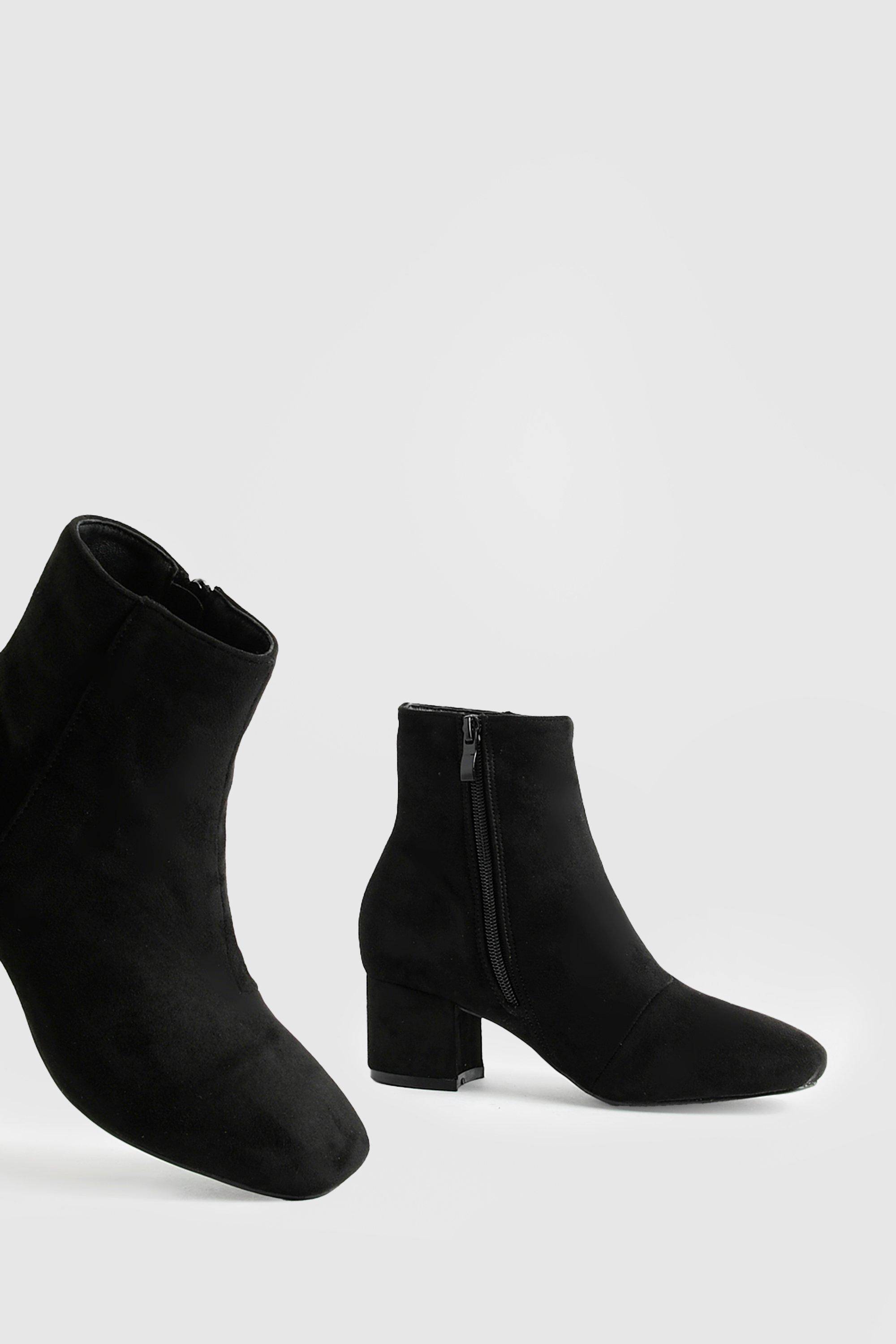 boohoo Bottes à talon bloc bas en synthétique, coupe large