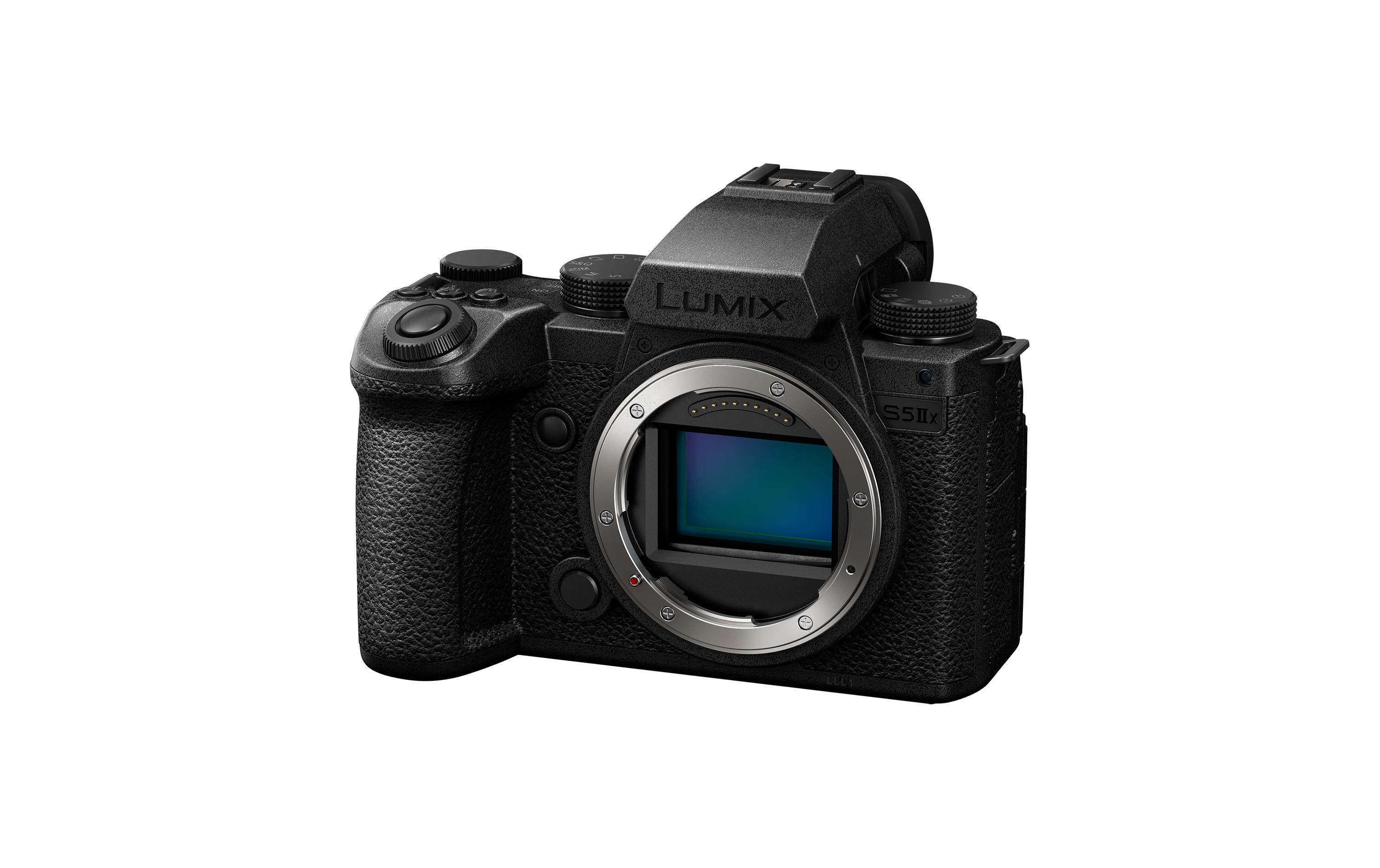 Fotokamera Lumix DC-S5M2X + S-E2470E Kit<br>Kompakte spiegellose Vollformatkamera für professionelle Content-Ersteller mit Zoomobjektiv