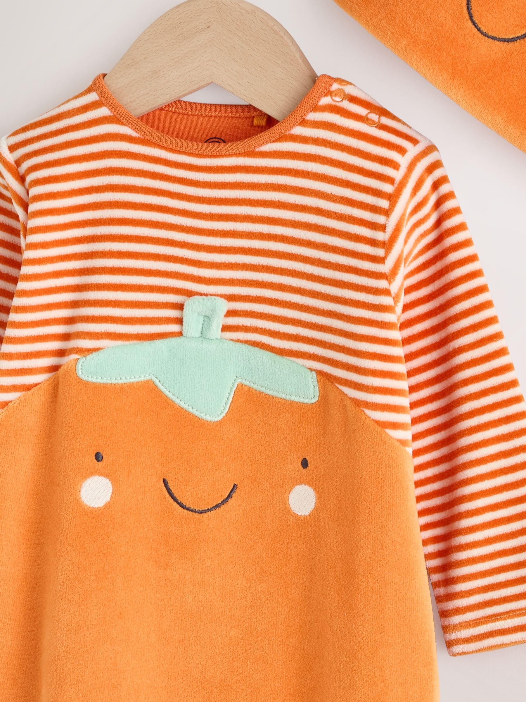 Oranje - Halloween velours babyrompertje met pompoenprint (0mnd-2jr)