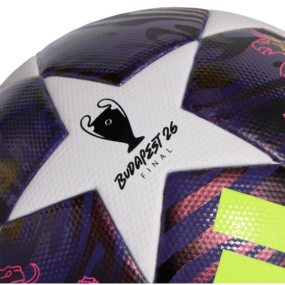 adidas Champions League Budapest J350 - Maat 4