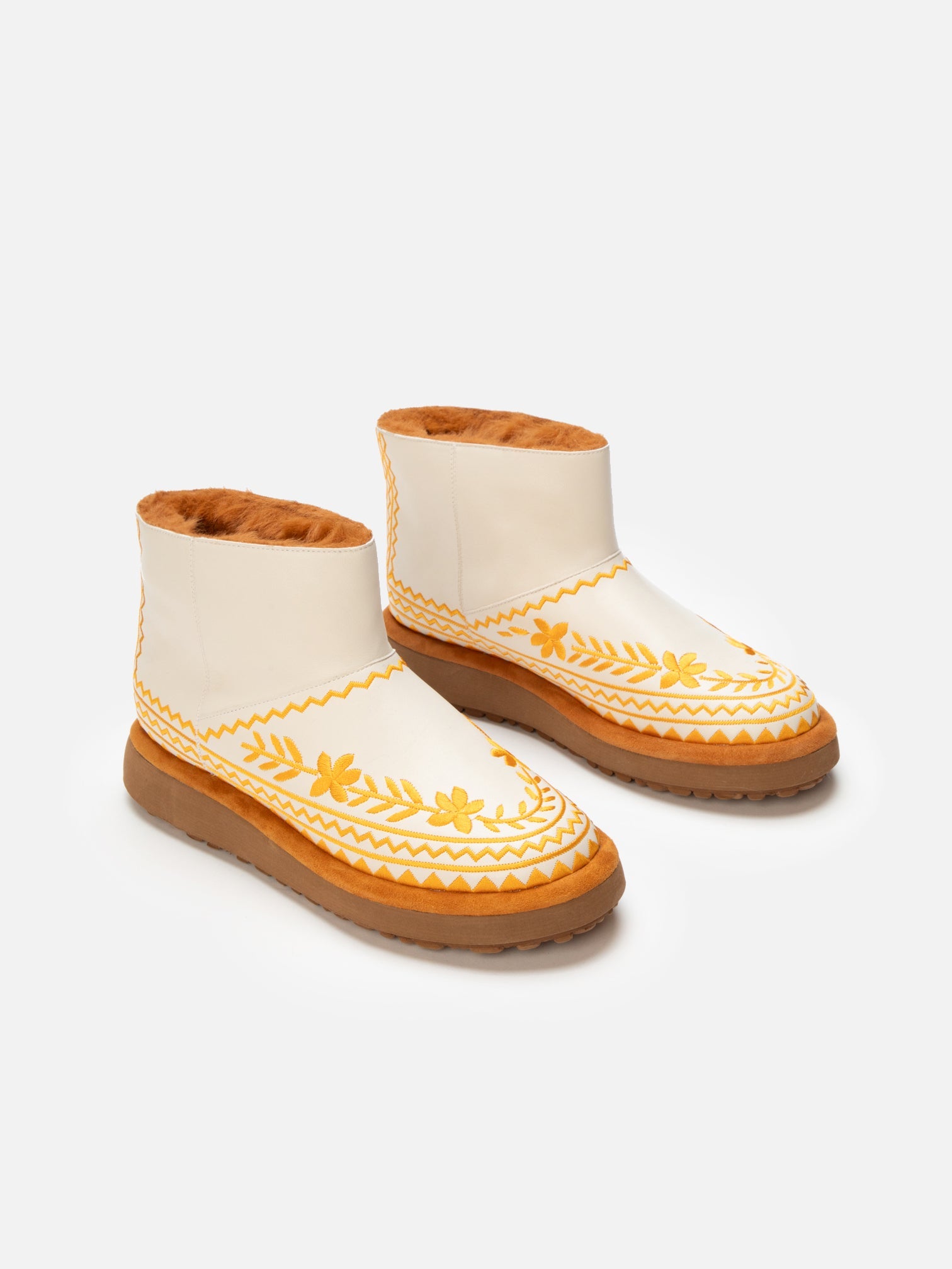 ZARINA, white