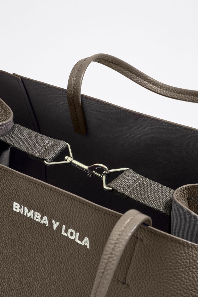 Bolsa de compras grande em couro taupe