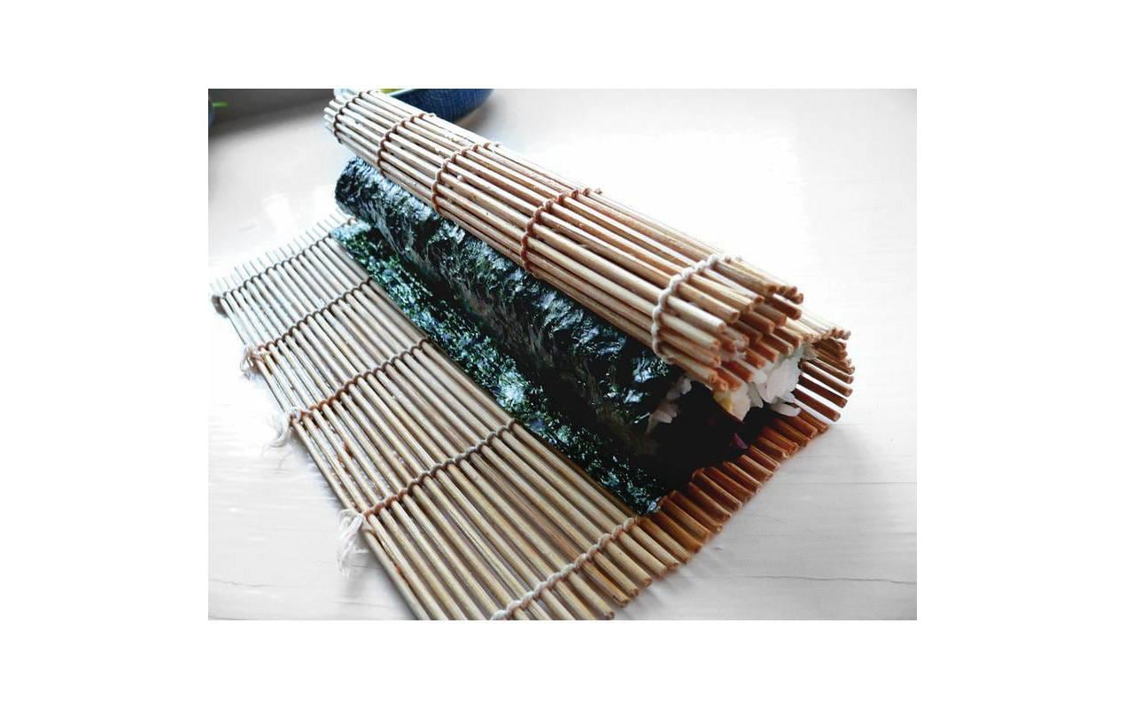 Sushi-Matte 24 cm x 24 cmEinfaches und schnelles Herstellen von formschönen Sushi-Rollen