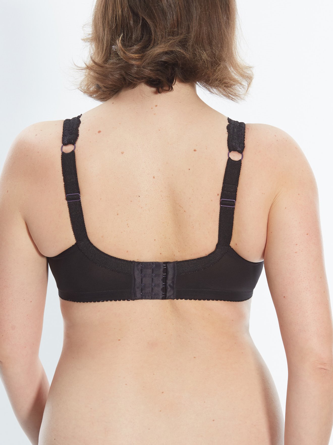 Soutien-gorge avec demi-armatures