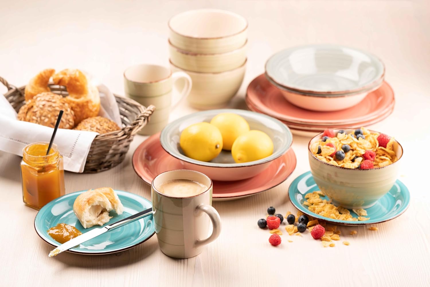 MÄSER 931616 Bel Tempo II 30-teiliges Vintage Geschirr Set für 6 Personen, handbemaltes Keramik Kombiservice in Grün, Steingut