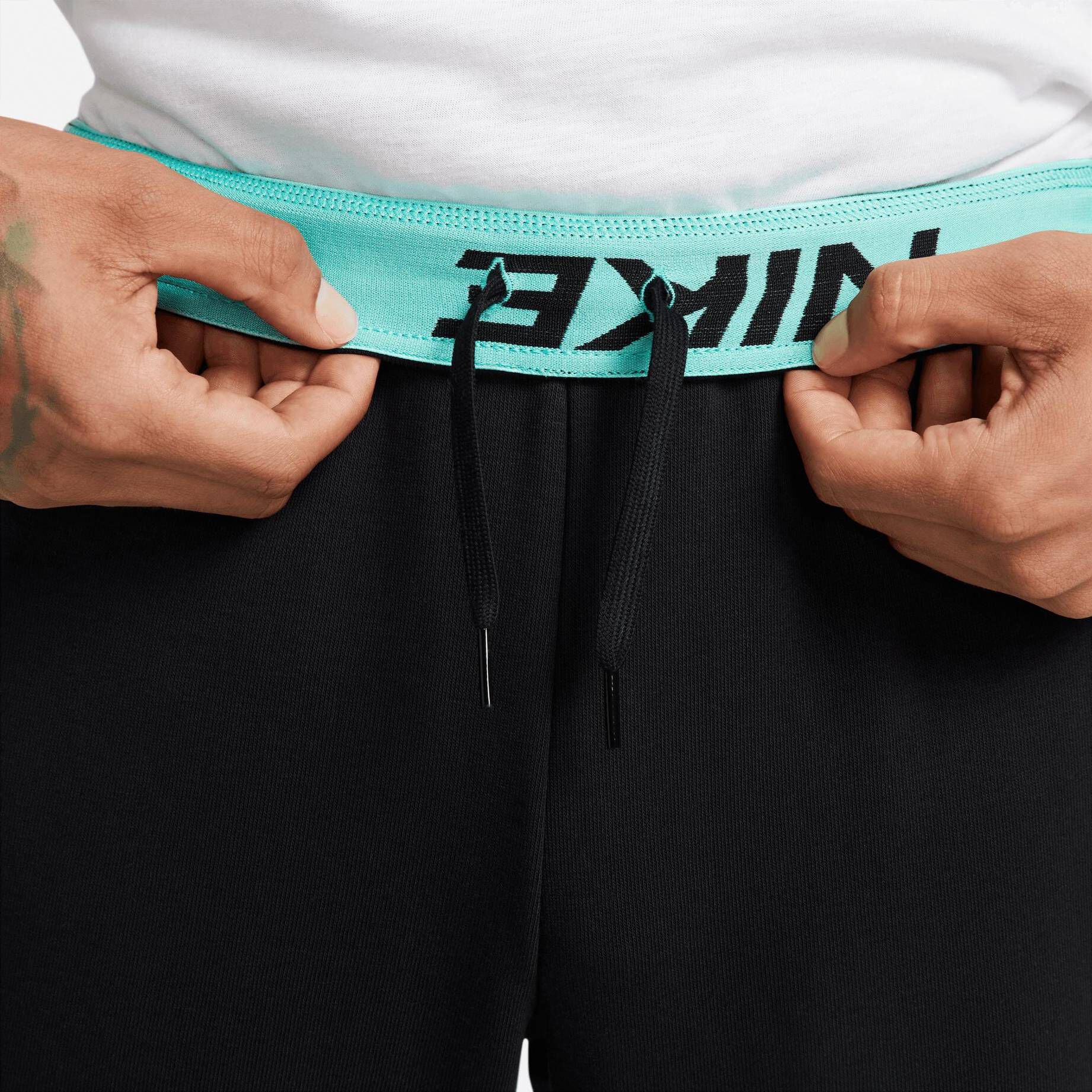 Nike| Herren Sweathose DRI-FIT D.Y.E.
