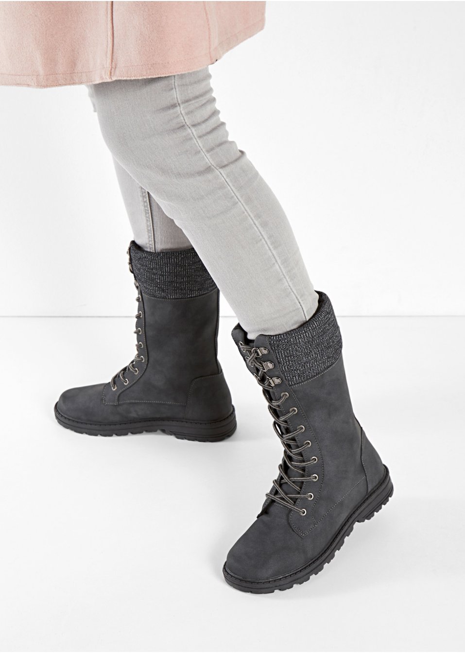 Bottes à lacets
