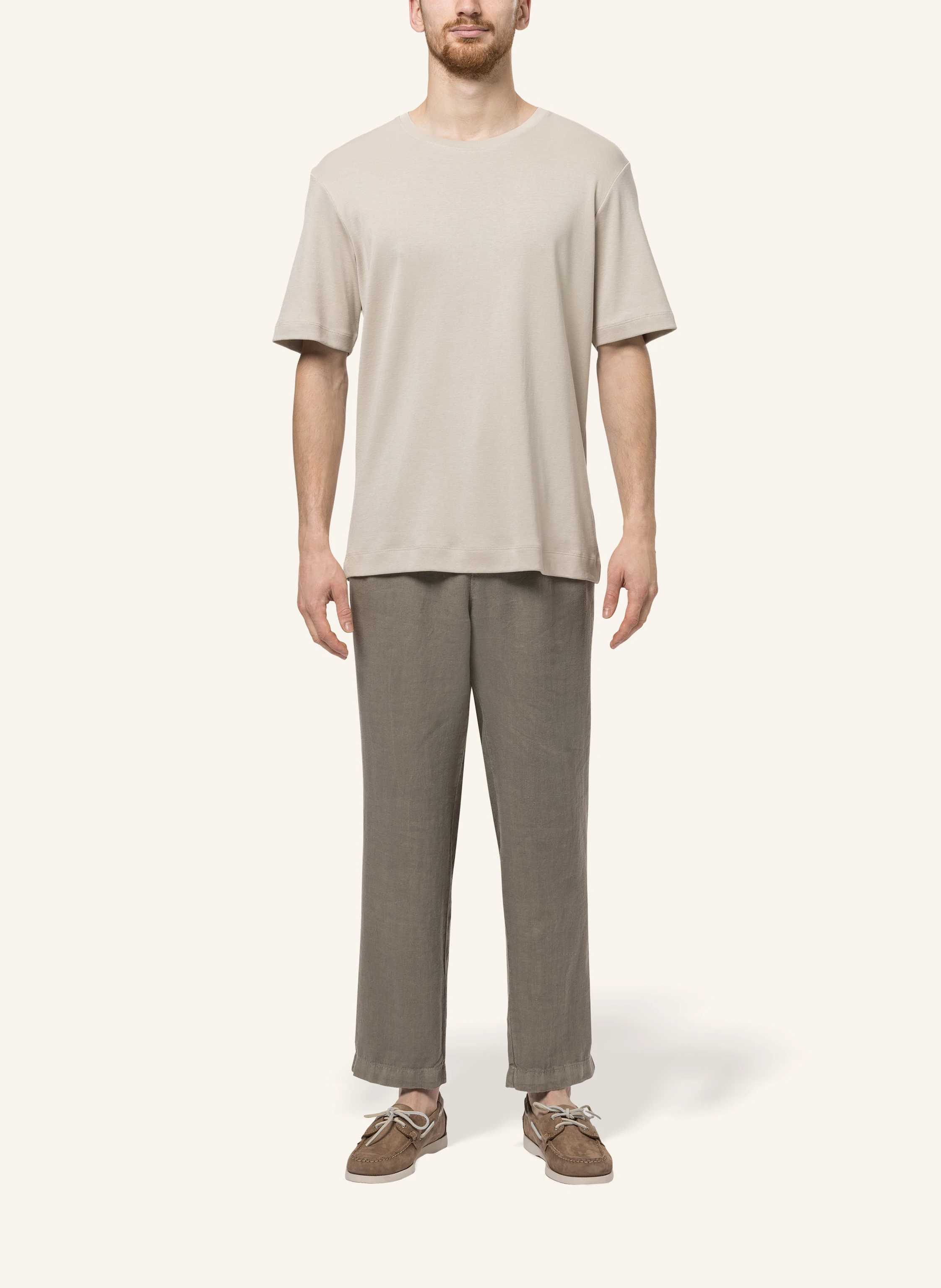 TRUSTED HANDWORK Round Neck 1/2-Sleeve T-Shirt