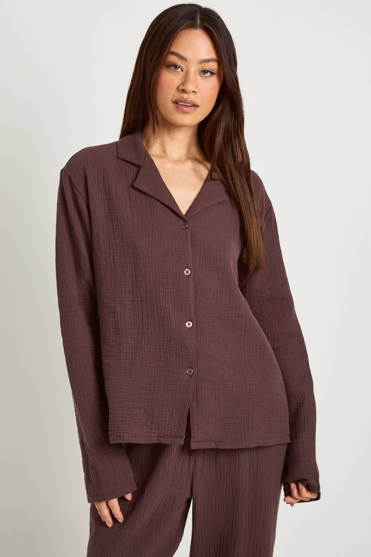 boohoo Ensemble De Pyjama Tall Chemise Et Pantalon À Manches Longues En Mousseline