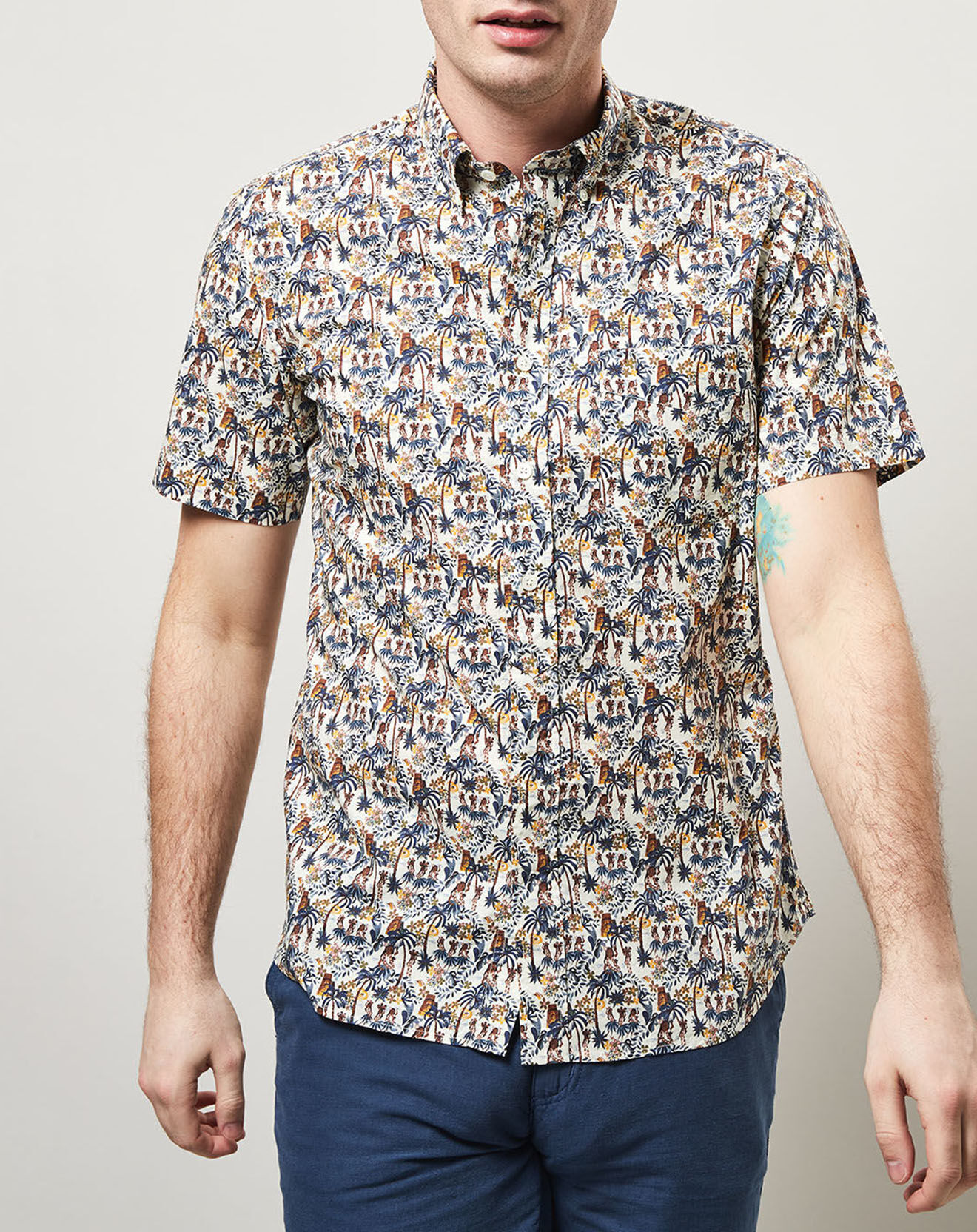 Hartford Chemise slim imprimée Sander beige/multicolore