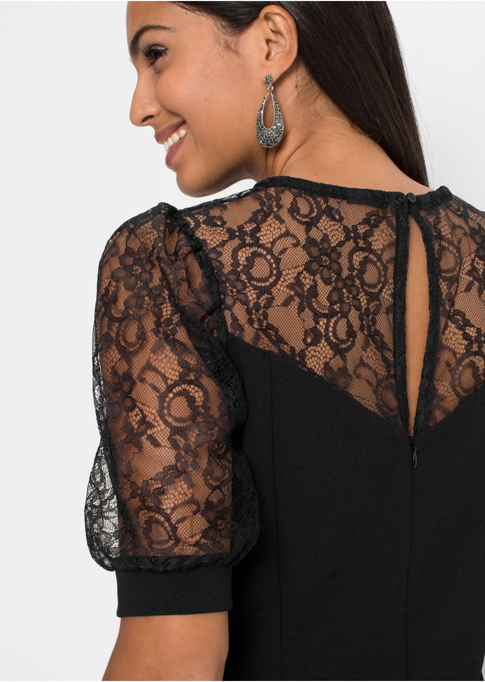 Robe à empiècement dentelle