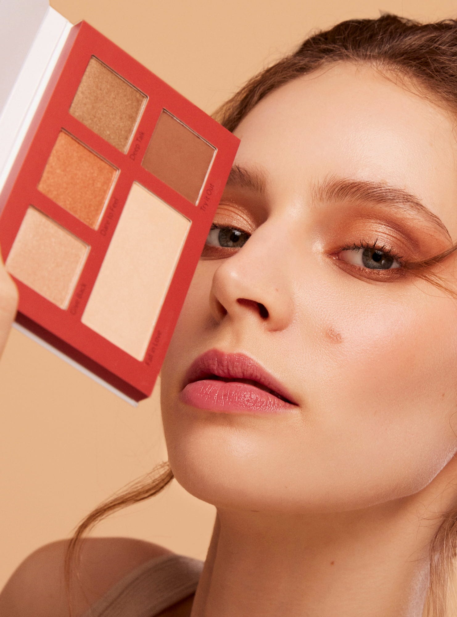 KIA-CHARLOTTA  Vegan Eyeshadow 