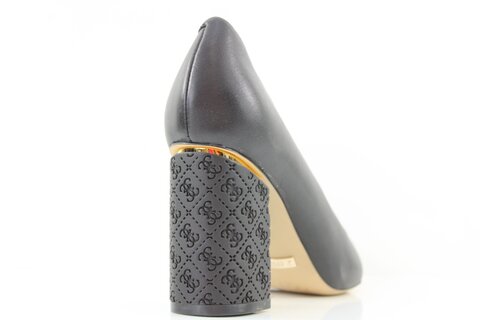 Guess Pumps